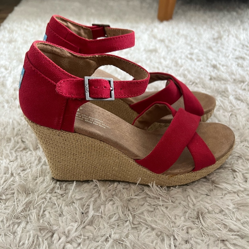 Toms Wedge Sandals